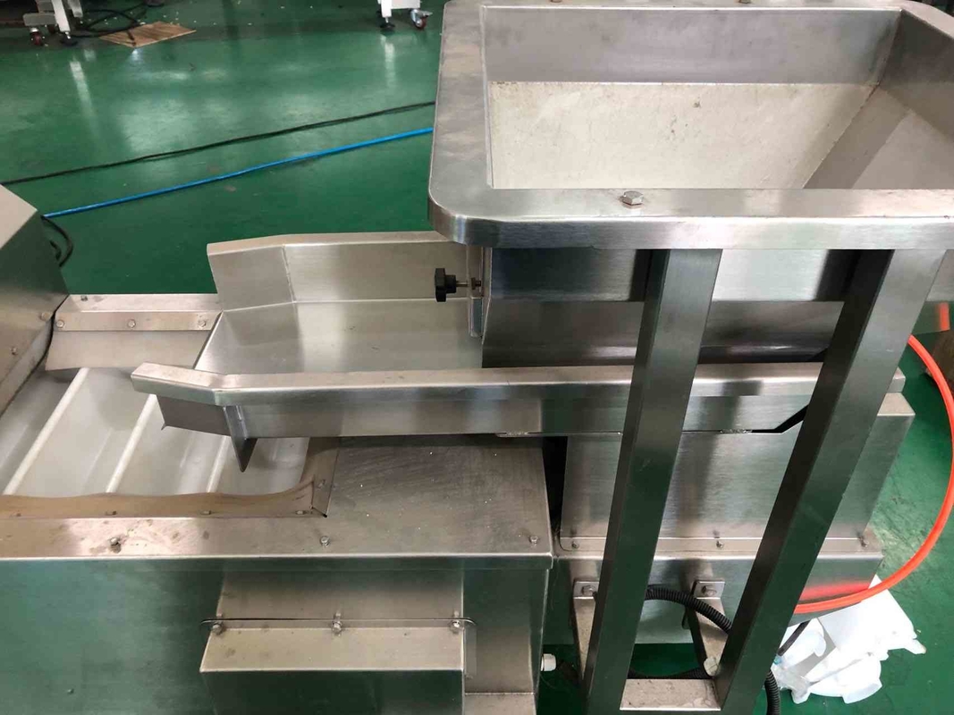 ανεξάρτητος τροφοδότης δόνησης 75L 150L 200L SS304 για τους μεταφορείς κάδων τύπων Ζ