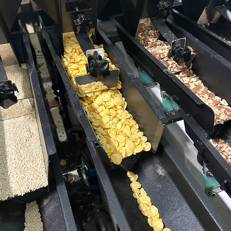 Μηχανή Συσκευασίας Τροφών για Κατοικίδια 2,5kg Πολλαπλών Υλικών με Ζυγιστή Πολλαπλών Κεφαλών Γραμμικό Ζυγιστή για Συσκευασία Σακούλας Doypack Ziplock