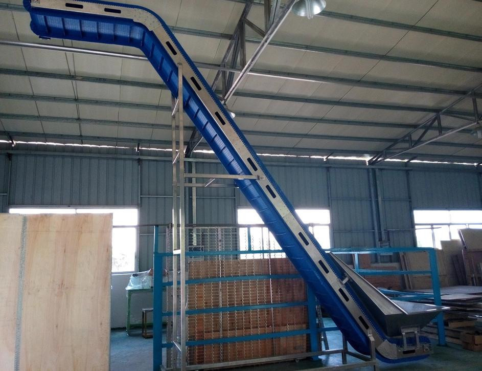 1.1KW κεκλιμένη συνδεδεμένη 200L χοάνη ανοξείδωτου ανελκυστήρων μορφής μεταφορέων S