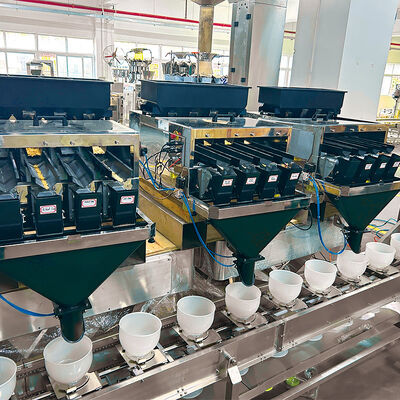 Μηχανή συσκευασίας τροφών για κατοικίδια υψηλής ταχύτητας με πολυκεφαλικό ζυγιστή για ανάμειξη και συσκευασία σνακ